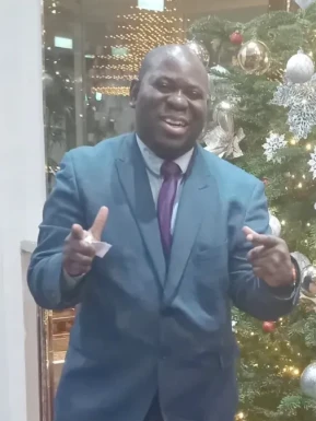 English men looking for love