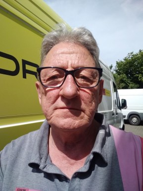 <span>Horst, 64</span> <span style='width: 25px; height: 16px; float: right; background-image: url(/bitmaps/flags_small/DE.PNG)'> </span><br><span>Frankfurt A, Deutschland</span> <input type='button' class='joinbtn' style='float: right' value='JOIN NOW' />