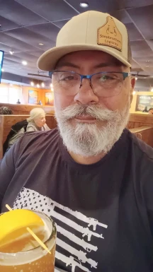 <span>Fred, 55</span> <span style='width: 25px; height: 16px; float: right; background-image: url(/bitmaps/flags_small/US.PNG)'> </span><br><span>Watford, 美国</span> <input type='button' class='joinbtn' style='float: right' value='JOIN NOW' />