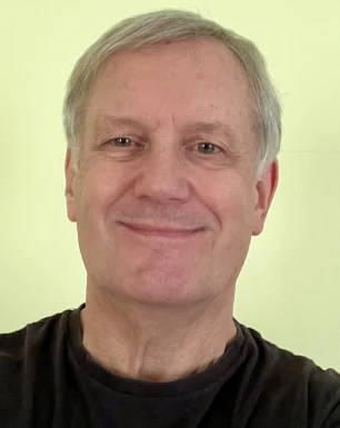 <span>Freddie, 70</span> <span style='width: 25px; height: 16px; float: right; background-image: url(/bitmaps/flags_small/UK.PNG)'> </span><br><span>London, Großbritannien</span> <input type='button' class='joinbtn' style='float: right' value='JOIN NOW' />