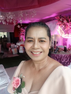 <span>Ma Jean, 55</span>&nbsp;<span style='width: 25px; height: 16px; float: right; background-image: url(/bitmaps/flags_small/PH.PNG)'>&nbsp;</span><br><span>Tawagan, Filipinas</span>&nbsp;<input type='button' class='joinbtn' style='float: right' value='JOIN NOW' />