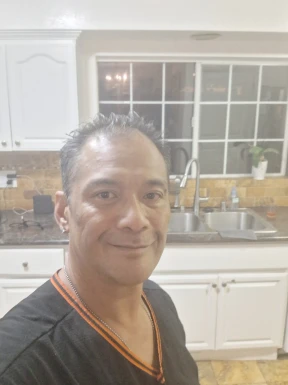 <span>Dennis, 53</span> <span style='width: 25px; height: 16px; float: right; background-image: url(/bitmaps/flags_small/US.PNG)'> </span><br><span>Los Angeles, United States of America</span> <input type='button' class='joinbtn' style='float: right' value='JOIN NOW' />